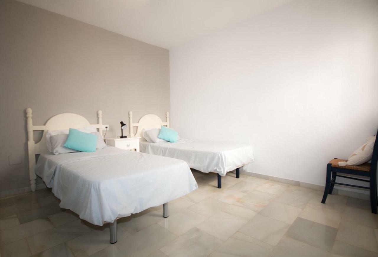 Puerto De La Duquesa Beach Apartment Castillo de Sabinillas Εξωτερικό φωτογραφία