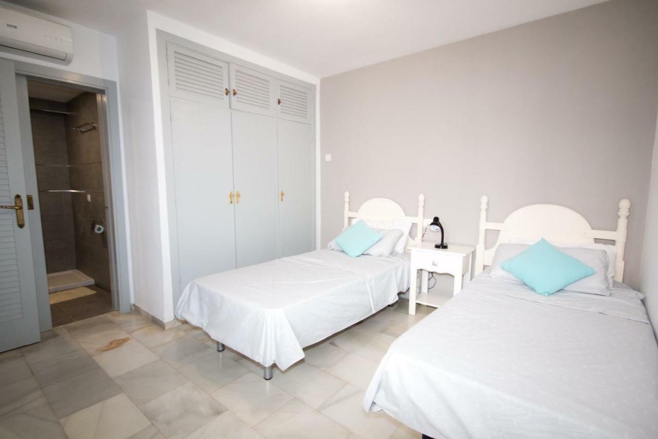 Puerto De La Duquesa Beach Apartment Castillo de Sabinillas Εξωτερικό φωτογραφία