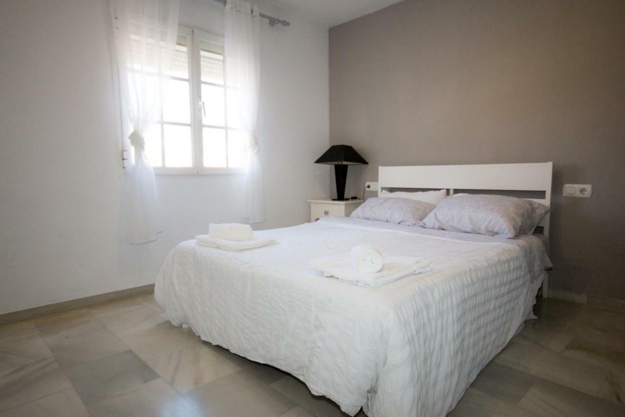 Puerto De La Duquesa Beach Apartment Castillo de Sabinillas Εξωτερικό φωτογραφία
