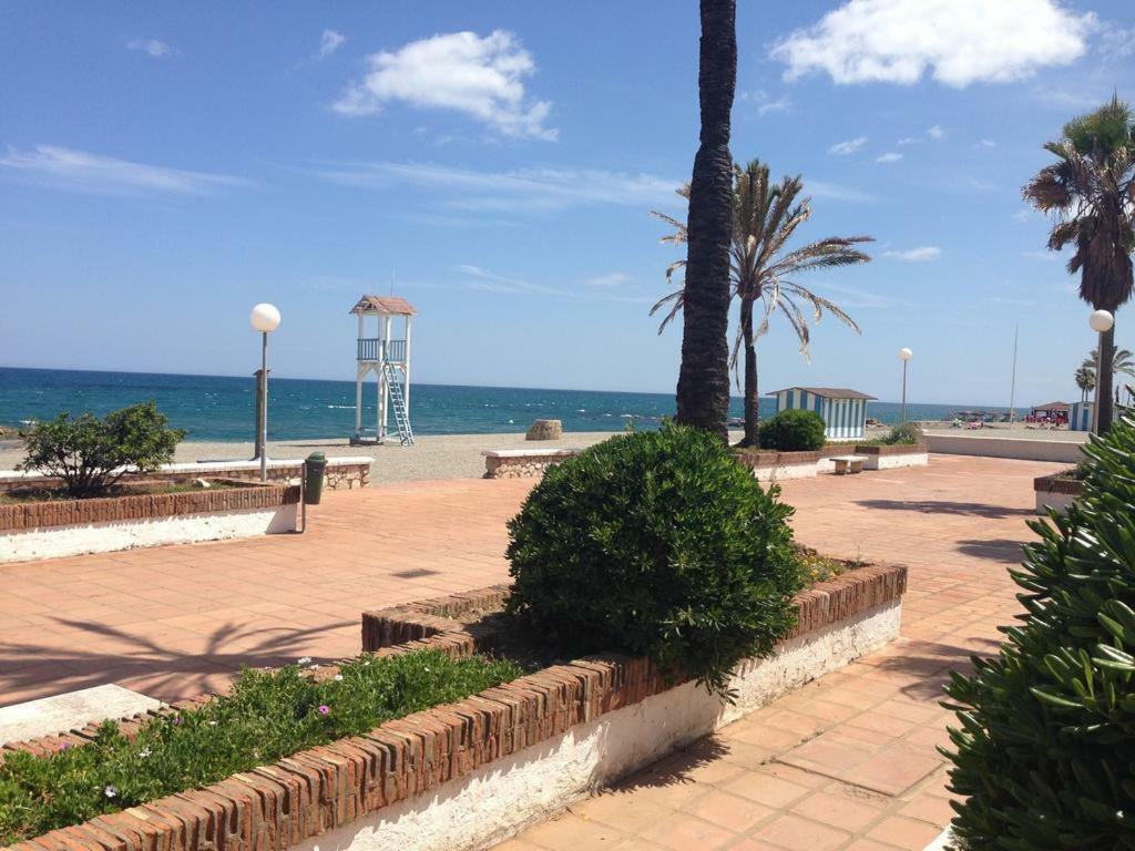 Puerto De La Duquesa Beach Apartment Castillo de Sabinillas Εξωτερικό φωτογραφία